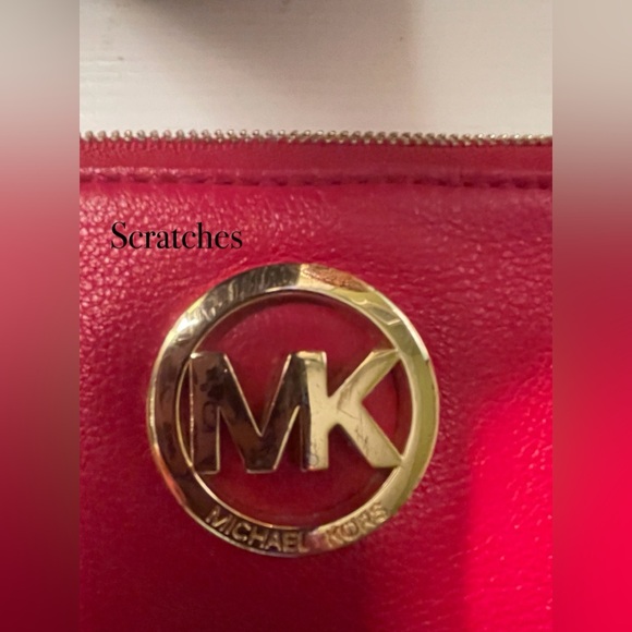 Michael Kors Leather Wristlet bag in red - Picture 7 of 10